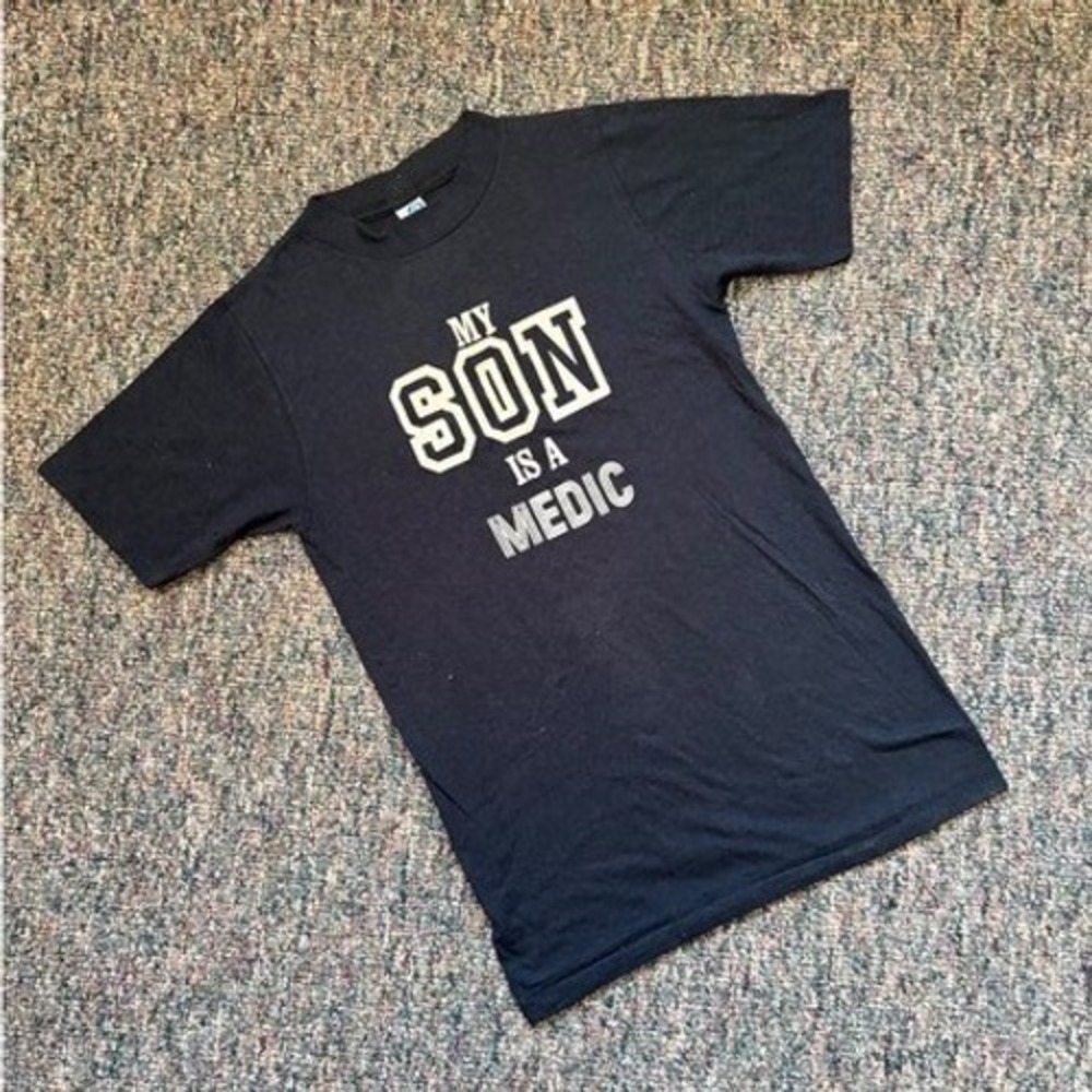 Vintage Artex My Son is a Medic T Shirt Black Size M Div of Jostens Graphic Tee